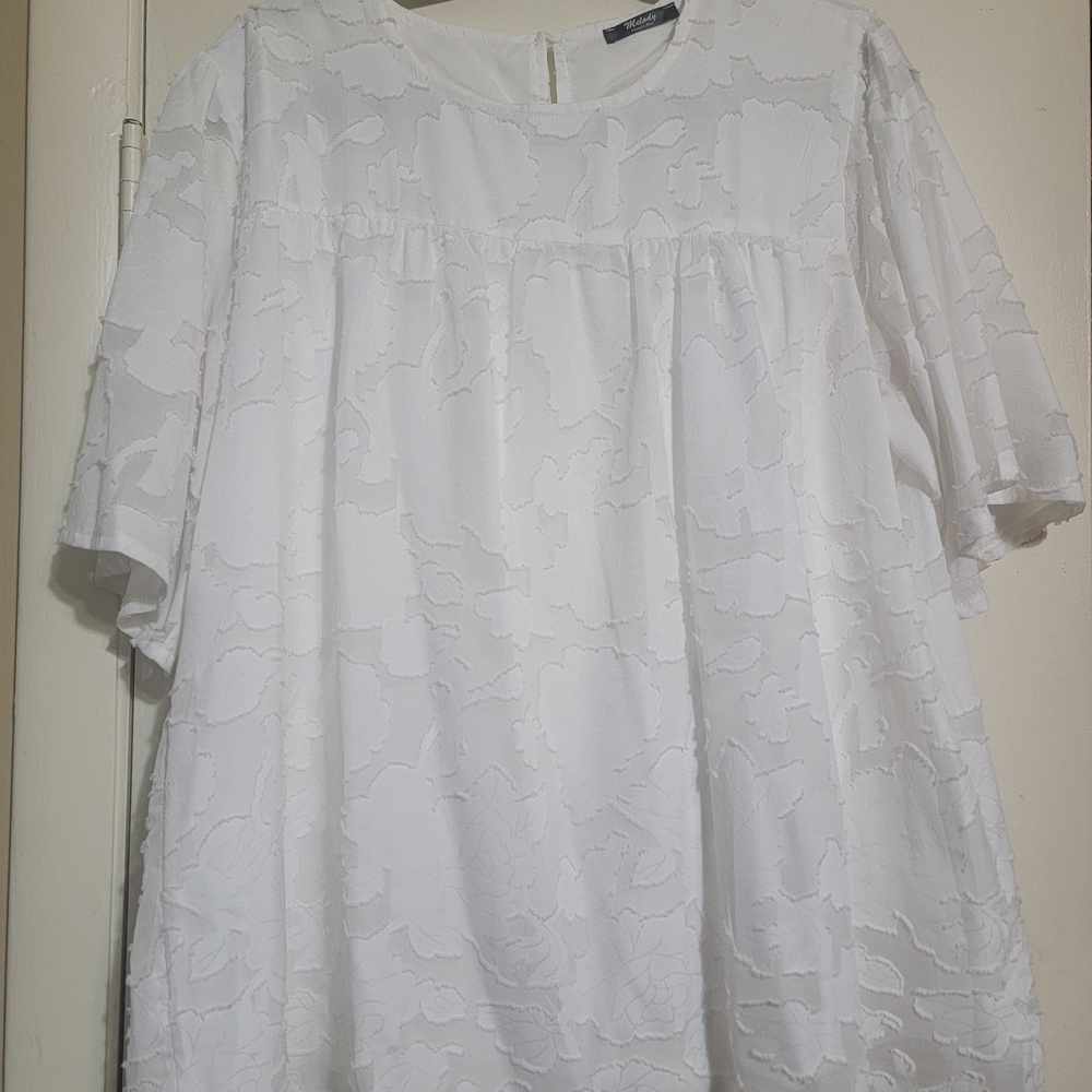 Elegant White Floral Women's Top